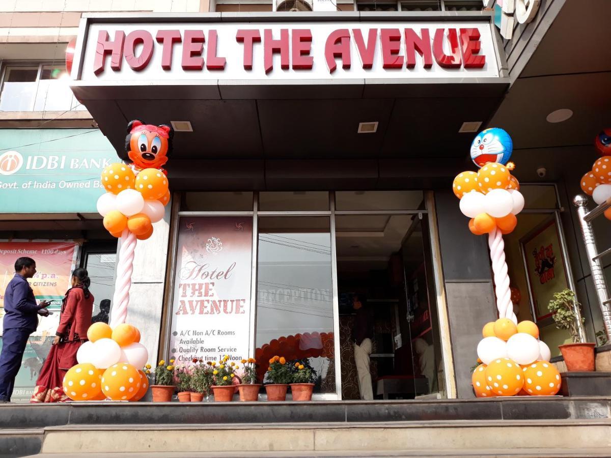 Hotel The Avenue Gamharia Extérieur photo