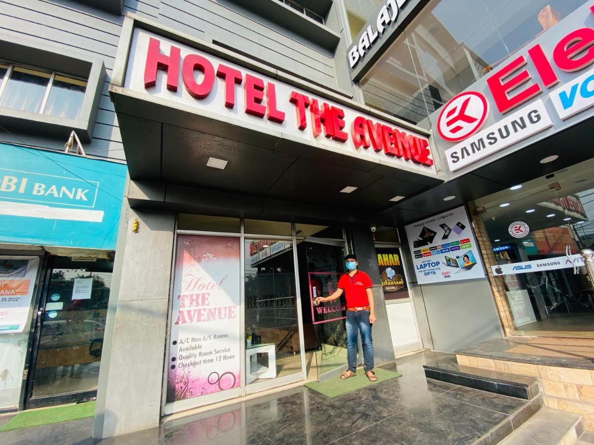 Hotel The Avenue Gamharia Extérieur photo