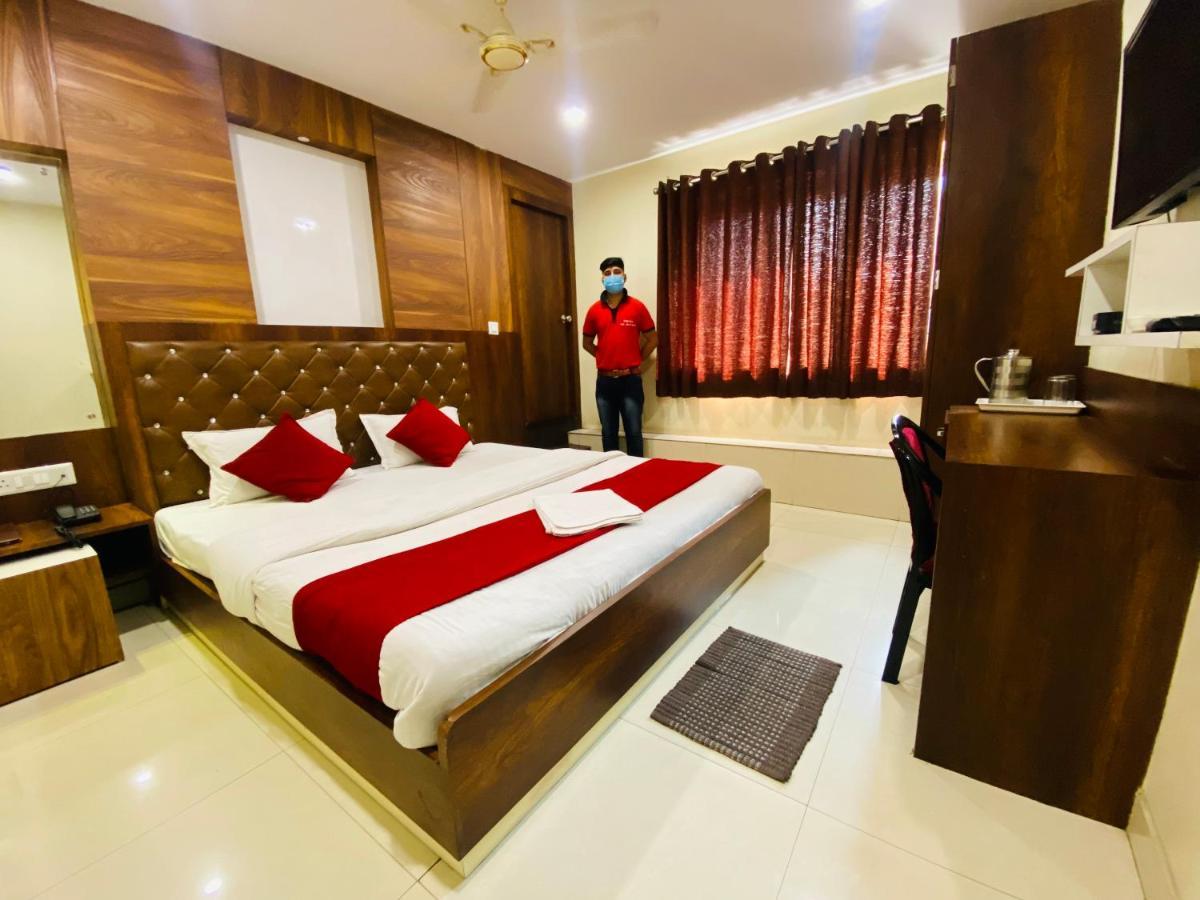 Hotel The Avenue Gamharia Extérieur photo
