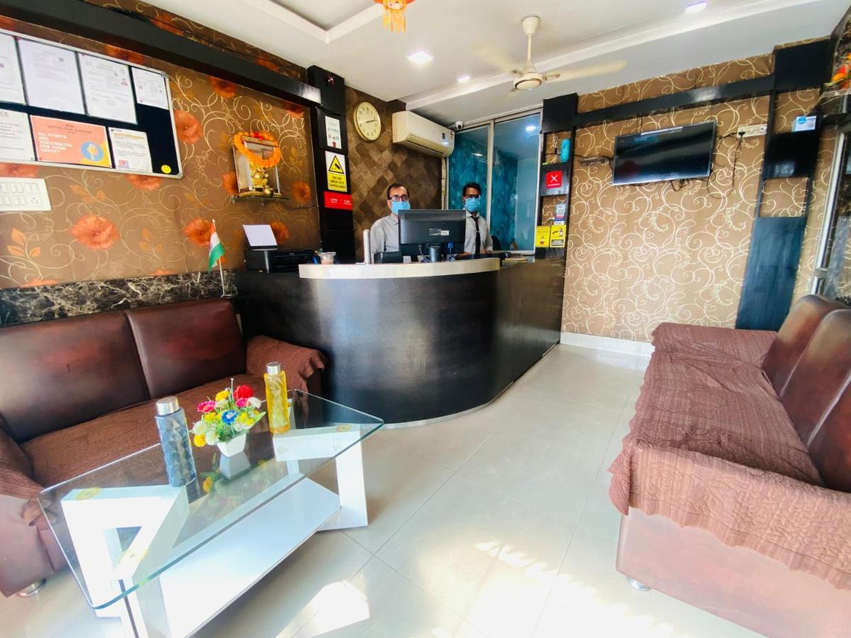 Hotel The Avenue Gamharia Extérieur photo
